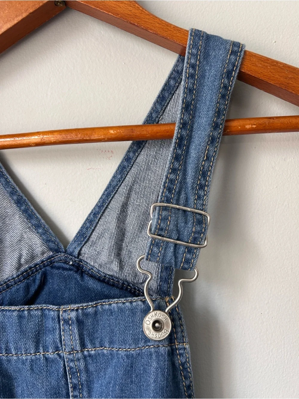 OshKosh B'gosh Little Girls Knit Denim skirt Belt Tie Front Girls Size 8/8A